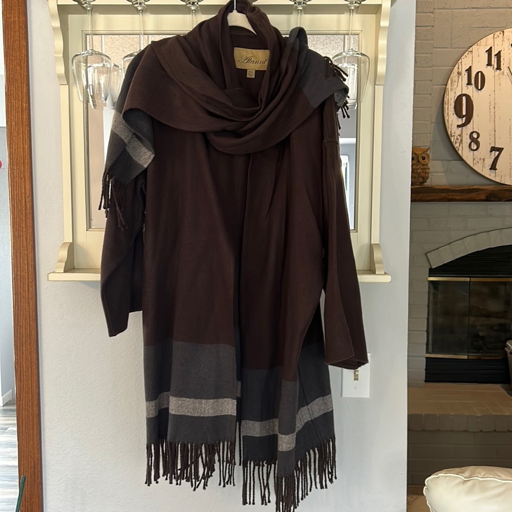 Alanni Cardigan with Scarf